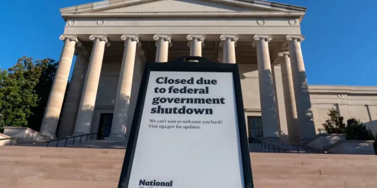 U.S. Government Shutdown Nears Historic Length Amid Deepening Economic Strain - AP Photo/Jose Luis Magana