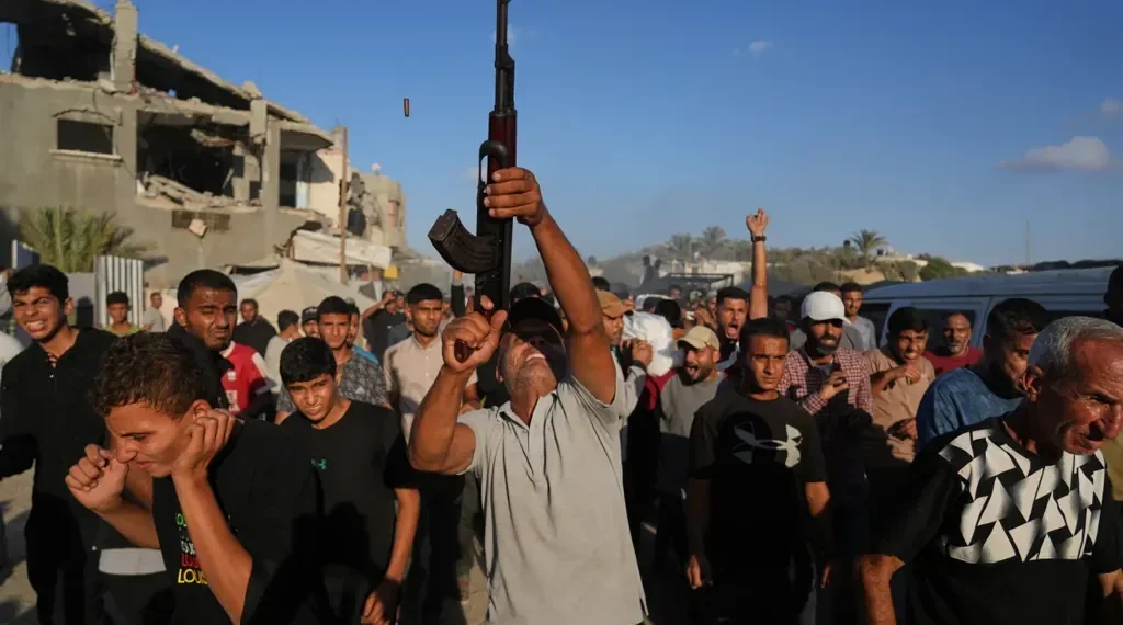 Renewed Gaza Clashes Challenge U.S.-Mediated Ceasefire - AP Photo/Abdel Kareem Hana