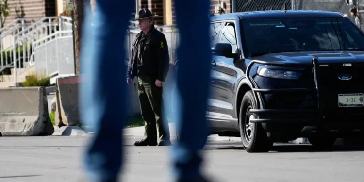 Courts Weigh Trump’s National Guard Deployments in Chicago, Portland, and L.A. - AP Photo/Nam Y. Huh