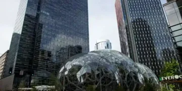 Amazon Cuts 14,000 Jobs as AI Transformation Accelerates - Lindsey Wasson/Getty Images/File