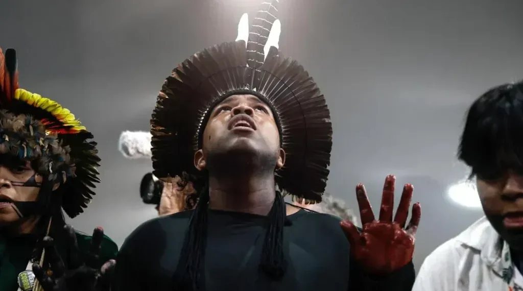 COP30 Ends Without Binding Fossil Fuel Targets as Oil Producers Resist Global Climate Action - EPA/BBC