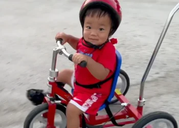 Young boy receives pioneering gene therapy at UK hospital - photo Chu family via BBC