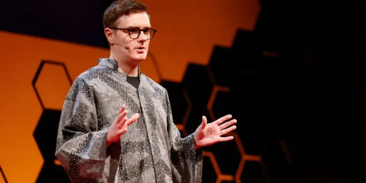 Llion Jones discusses AI strategy and future innovation in the UK. - Ted AI/BBC