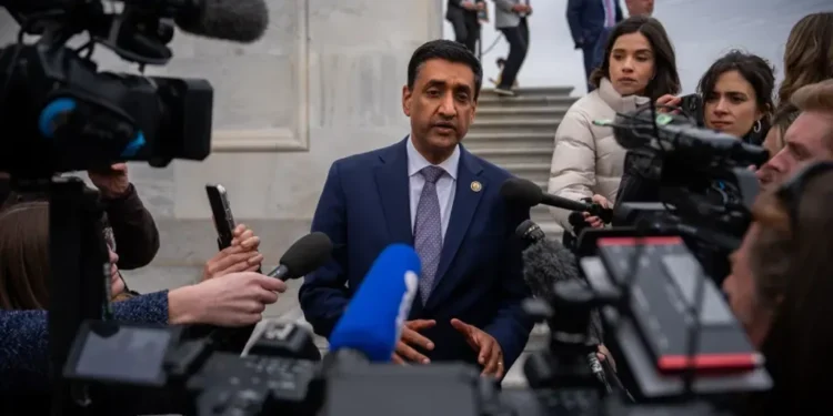 Congress Pressures Trump to Release Epstein Files Under New Transparency Bill as DOJ Faces 30-Day Deadline - AP Photo/Julia Demaree Nikhinson