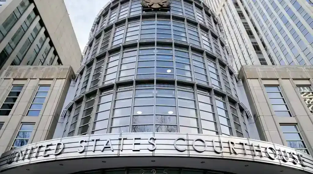 Chinese Drug Trafficking Suspect Extradited to U.S. Faces Federal Charges - AP Photo/John Minchillo, File