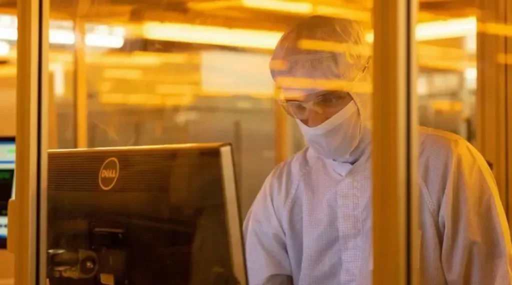 Netherlands Suspends Nexperia Intervention After Talks With China - Getty Images/BBC