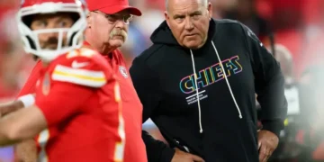 Chiefs Coach Dave Toub Fires Back at Trump Over NFL Kickoff Rule Criticism - AP Photo/Reed Hoffmann, File