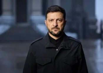 Ukraine Faces Stark Choice as U.S. Peace Plan Gains Russian Support | Sovereignty vs. Security - Press Service Of The President Of Ukraine via AP