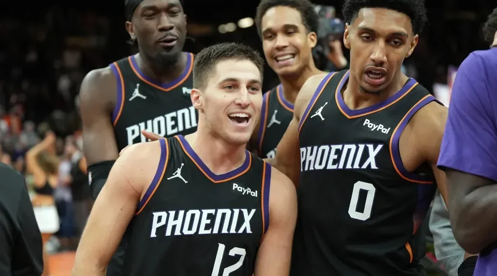 Phoenix Suns Stage Last-Minute Comeback to Beat Minnesota Timberwolves 114-113 - AP Photo/Rick Scuteri