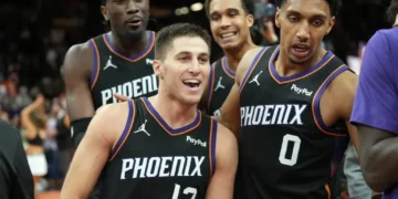 Phoenix Suns Stage Last-Minute Comeback to Beat Minnesota Timberwolves 114-113 - AP Photo/Rick Scuteri