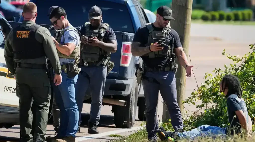 Memphis police and federal officers conduct street operations amid rising arrests - AP Photo/George Walker IV, File