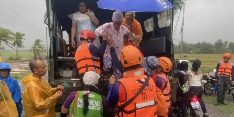Typhoon Fung-Wong Leaves Philippines After Killing Two, Displacing 1.4 Million - Philippine Coast Guard via AP