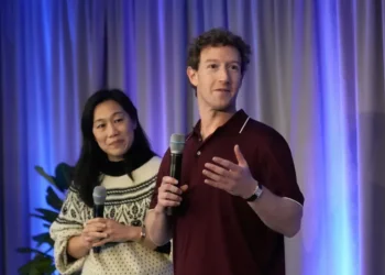 Zuckerberg and Chan Shift Philanthropy to AI-Driven Biomedical Research - AP Photo/Jeff Chiu