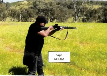 Police presence at Bondi Beach after deadly shooting - Photo: Supplied/BBC