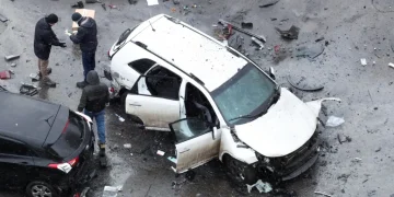 Damaged car after Moscow car bomb kills Russian general - Reuters/BBC