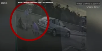 Police presence near Bondi Beach after deadly shooting - Watch: Dashcam video shows couple fight with attacker/BBC