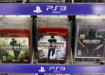 Portrait of Vince Zampella speaking at a gaming event - AP Photo/Paul Sakuma,File