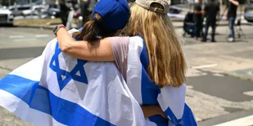 Bondi Beach memorial after antisemitic mass shooting - Saeed Khan/AFP/Getty Images/CNN