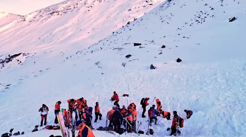 Mountain rescue teams respond after deadly avalanche in Austria - Bergrettung Pongau via AP