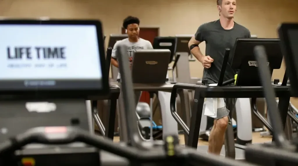 Simple health habits for wellness in 2026 - AP Photo/Sue Ogrocki, File