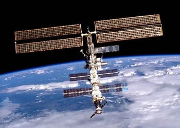 Astronauts prepare emergency return aboard ISS escape capsule - image NASA/BBC