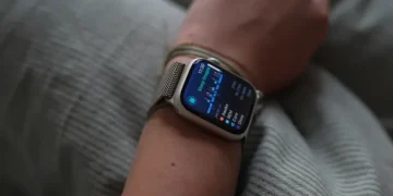 Sleep-tracking wearable devices measuring heart rate and movement - AP Photo/Emilie Megnien