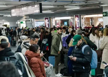 Emergency crews at Spain high-speed train crash near Córdoba - Carlos Luján/Europa Press via AP