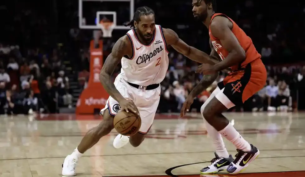 Knicks and Spurs deliver standout NBA highlights February 2026 - Kawhi Leonard led the Clippers past the Rockets on League Pass Wednesday night/NBA/GettyImages