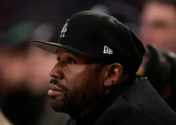 Floyd Mayweather announcing boxing comeback in Los Angeles - AP Photo/Adam Hunger, File