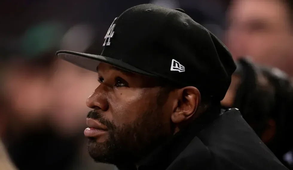 Floyd Mayweather announcing boxing comeback in Los Angeles - AP Photo/Adam Hunger, File