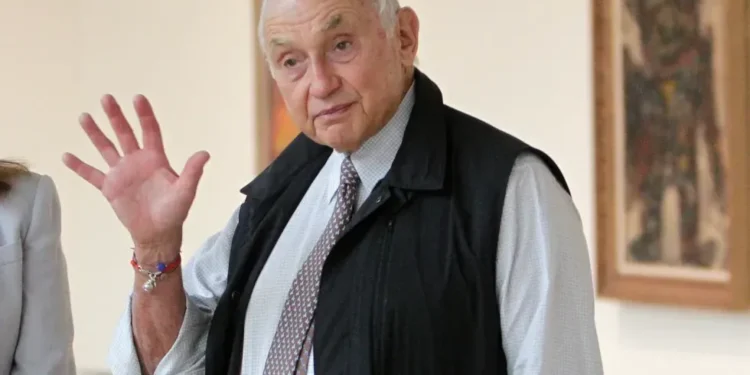 Les Wexner testifying before Congress about Jeffrey Epstein - AP Photo/Jay LaPrete, File