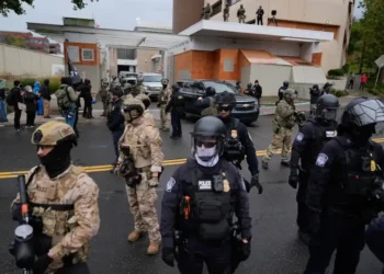 Federal courthouse during immigration detention policy ruling - AP Photo/Jenny Kane, File