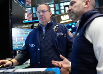 Global markets react sharply to oil price spikes amid geopolitical tensions - AP Photo/Seth Wenig