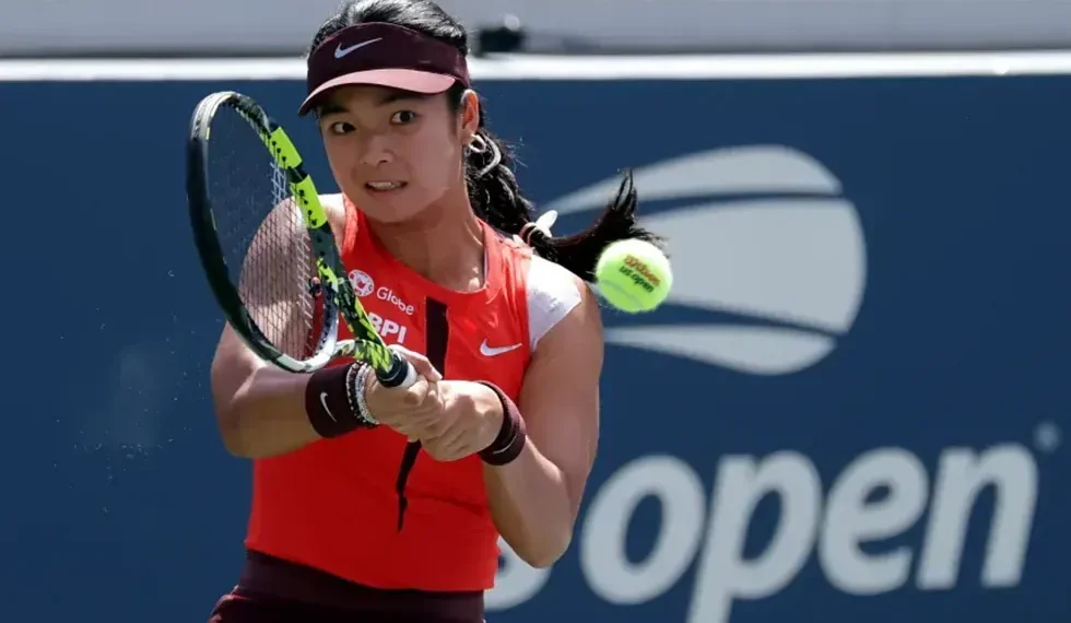 Alex Eala competing during BNP Paribas Open match in Indian Wells - Jeenah Moon/Reuters