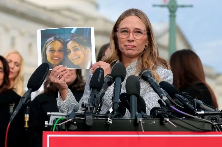 FBI document referencing 1996 complaint in Epstein investigation - Heather Diehl/Getty Images