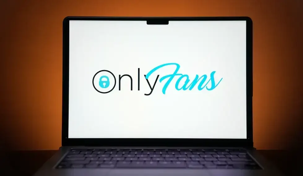 Leonid Radvinsky OnlyFans owner portrait business profile image - AP Photo/Jeff Roberson, File