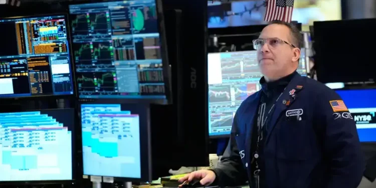 Oil price surge drives global stock market volatility amid geopolitical tensions- AP Photo/Seth Wenig