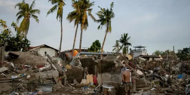 Floodwaters submerge homes in Philippines amid corruption scandal - Eloisa Lopez/Reuters