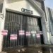 Explosion aftermath outside Dalí nightclub in Trujillo with police securing the scene - Provincial Municipality of Trujillo