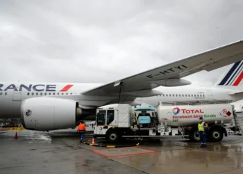 Aircraft refueling amid jet fuel shortage affecting global airline operations - AP Photo/Christophe Ena, File
