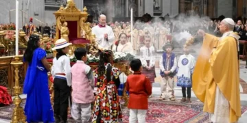 Pope Leo delivers Christmas Mass message on hope and charity - 2025.12.24 Santa Messa della Notte di Natale/Vatican News