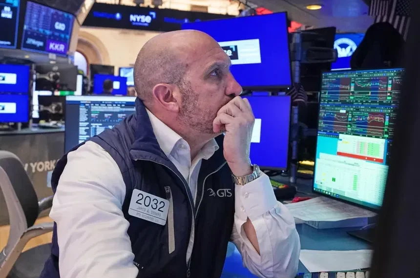 Traders react as oil prices rise and stocks fall on Iran tensions - AP Photo/Richard Drew