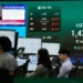 Traders monitor oil and equity screens after ceasefire rally - AP Photo/Ahn Young-joon