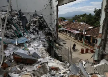 Security forces patrol Colombian town ahead of presidential election - AP Photo/Santiago Saldarriaga