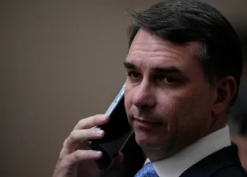 Flávio Bolsonaro during Washington visit tied to presidential campaign - AP Photo/Eraldo Peres