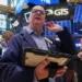 Traders monitor falling global markets amid rising oil and bond yields - AP Photo/Richard Drew