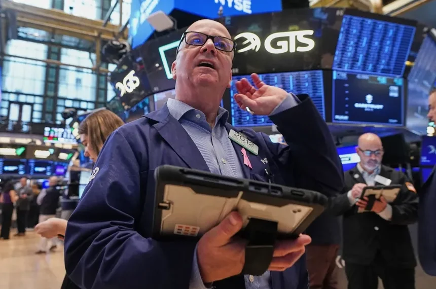 Traders monitor falling global markets amid rising oil and bond yields - AP Photo/Richard Drew