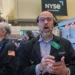 Traders monitor rising oil prices and record U.S. stock indexes - AP Photo/Richard Drew