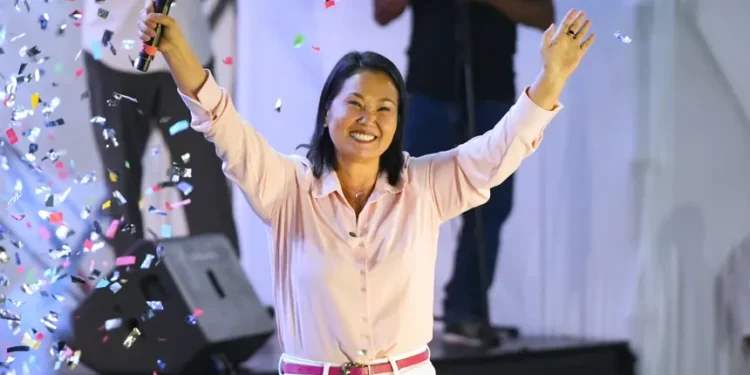 Keiko Fujimori and Roberto Sánchez during Peru presidential campaign events - AP Photo/Guadalupe Pardo