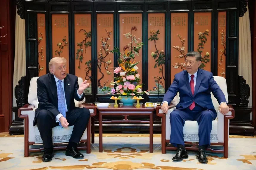 Donald Trump and Xi Jinping during talks over Taiwan and US-China relations - Evan Vucci/Pool Photo via AP